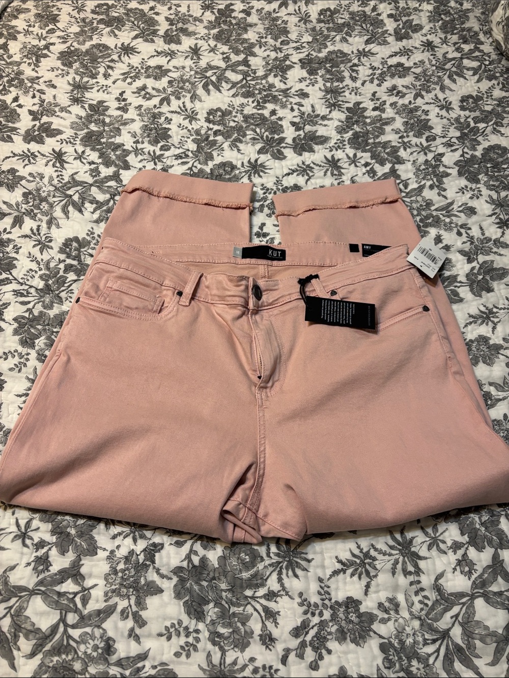 Kut from the Kloth Dusty Pink Skinny Crop Jeans